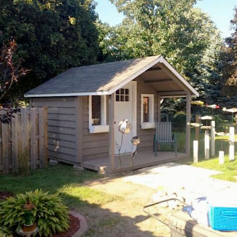 10 x 10 medium classic with 4 foot gable porch.